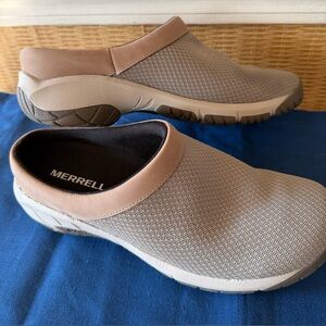 Merrell Tan and Gray Mesh Clogs